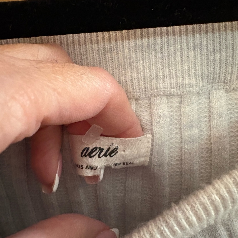 Aerie Off-Shoulder Ribbed Knit Sweater - Medium Grey - Picture 3 of 10